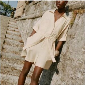 NWT Small Zara Cream Color Short Sleeve Playsuit Romper!